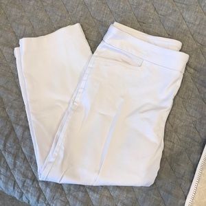 Time and Tru white Capri pants 8/10